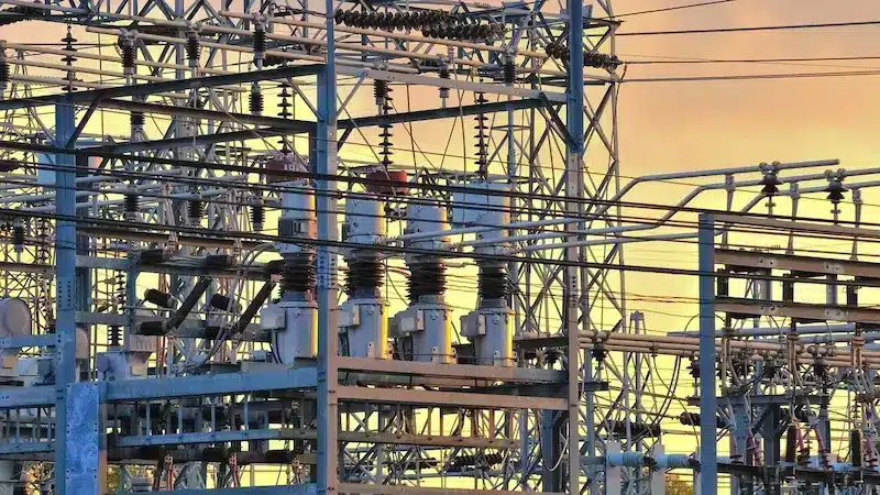 SENER desmiente expropiación de plantas de energía