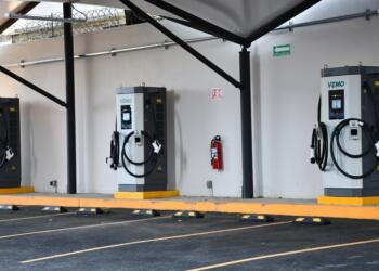 VEMO inaugura su hub de recarga más grande de México
