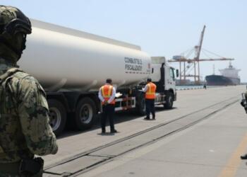 Piden orden de aprehensión contra Fernando Farías por huachicol fiscal