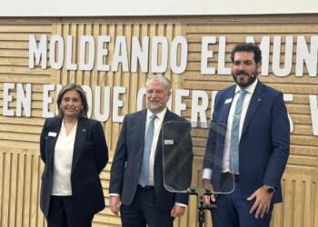 Volvo reafirma su ruta hacia la electromovilidad