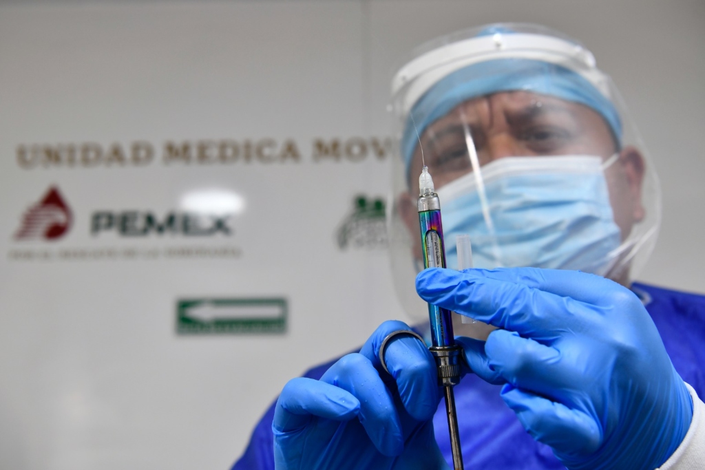 PEMEX invierte más 863 mdp en programas con enfoque social PEMEX invierte más 863 mdp en programas con enfoque social