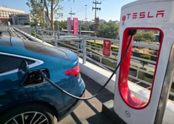 Alianza Audi-Tesla impulsa carga eléctrica