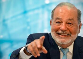 Slim amplía su imperio; gana contrato mixto en campo Macavil