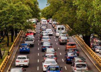 CDMX en rojo; 7 días al año atrapados en el tráfico