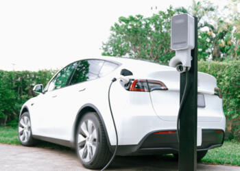 Electromovilidad: crecimiento con cuello de botella