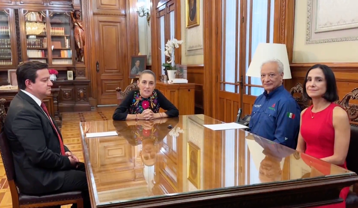 Víctor Rodríguez renuncia a Pemex; llega Juan Fragoso