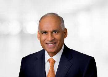 Bob Patel tomará el control de Sempra Infraestructura tras venta