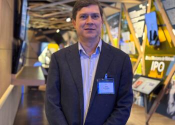 Red eléctrica “con alfileres” asfixia inversiones y fuerza el autoconsumo: Enegence