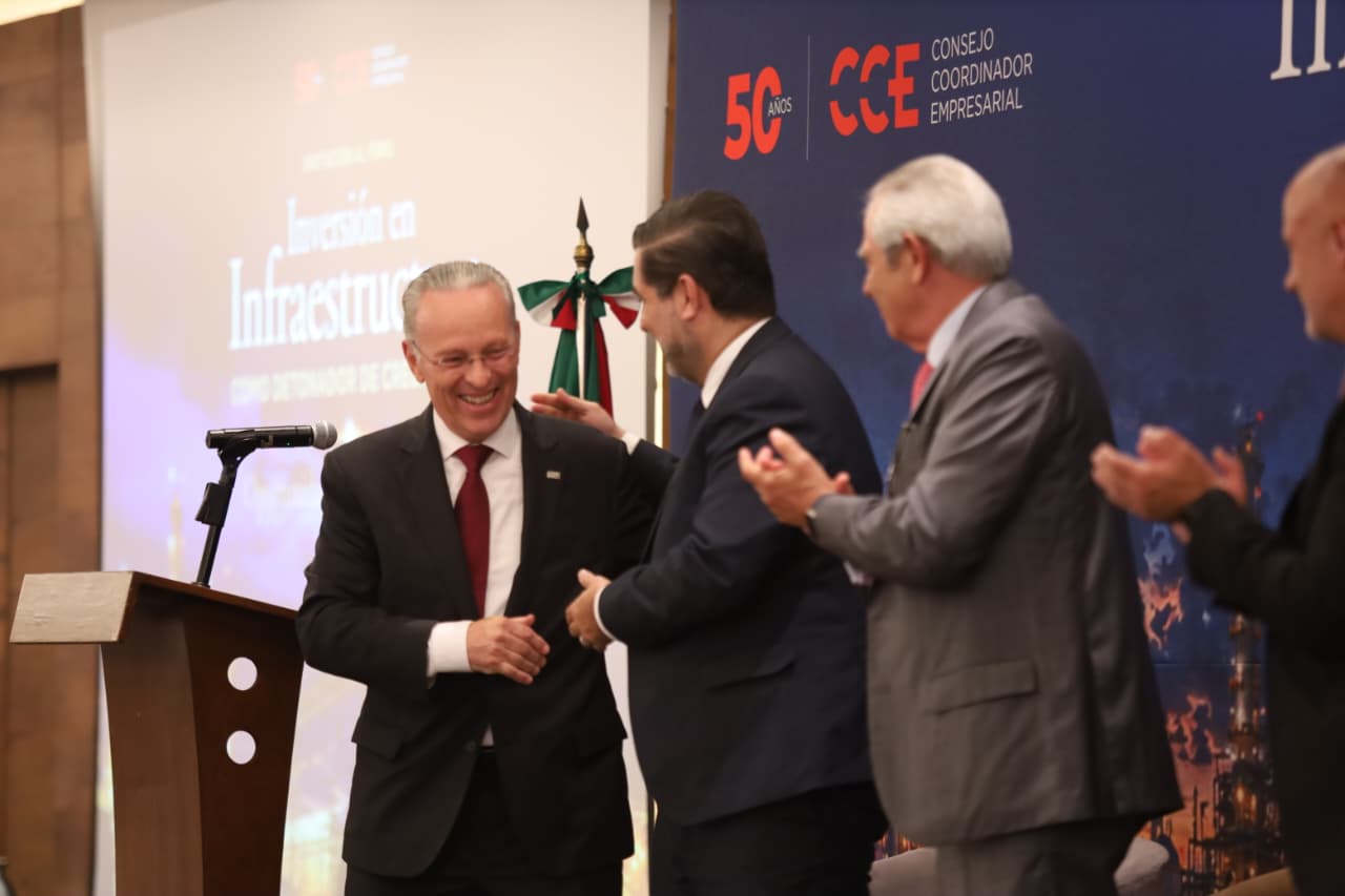 CCE pide pasar del Plan México a los proyectos