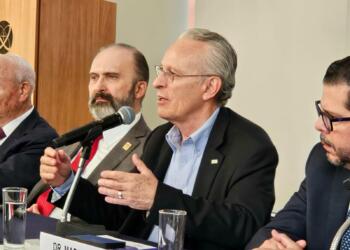 Electricidad encabeza los proyectos liberados por el gobierno: CCE