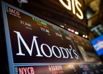 Déficit eléctrico de 11.9 GW amenaza metas del Plan México: Moody’s